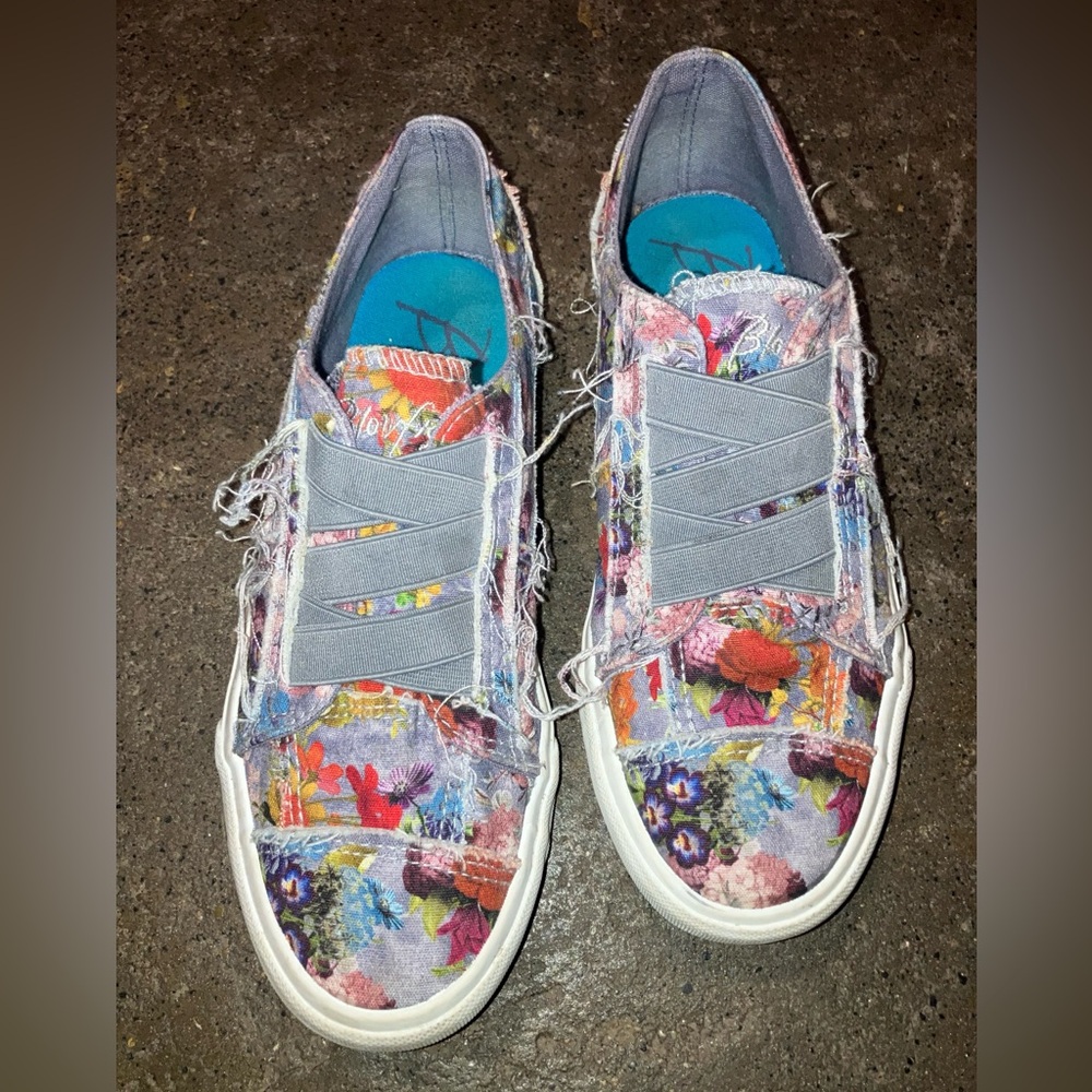 Blowfish Malibu Play Flowerfest No Lace Slip On Multi Color Fashion Sneakers